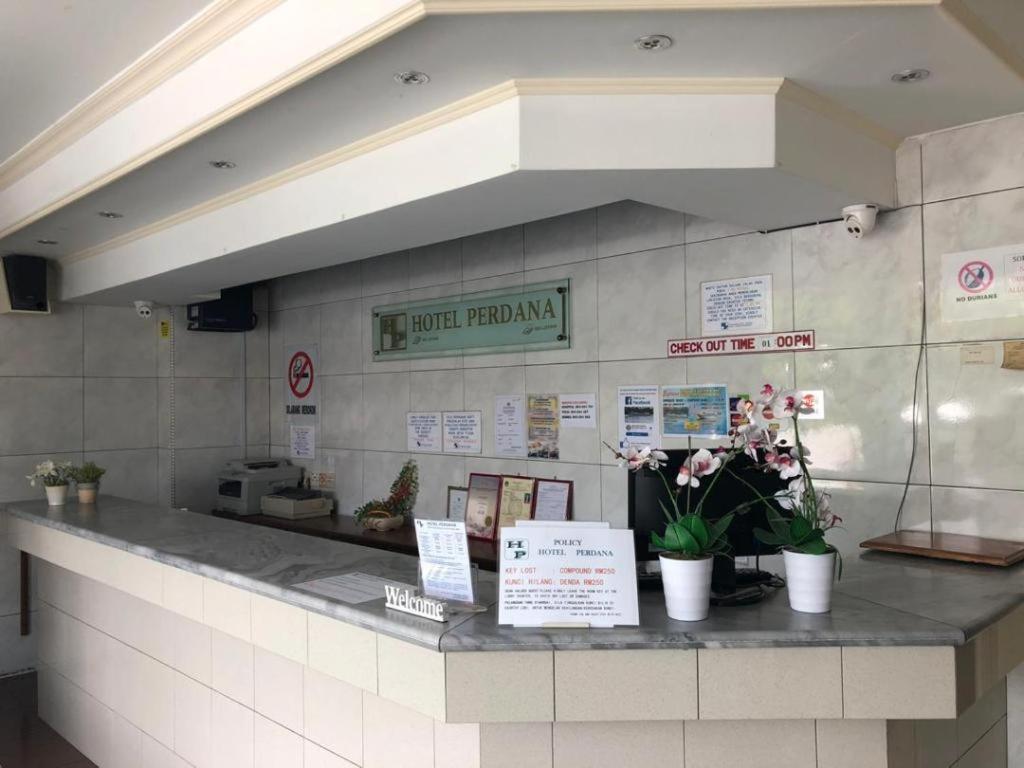 Hotel Perdana Lawas Εξωτερικό φωτογραφία