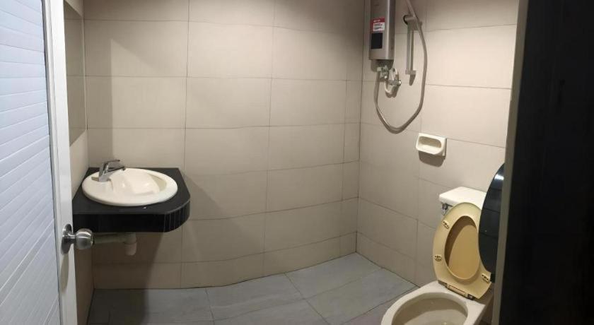 Hotel Perdana Lawas Εξωτερικό φωτογραφία