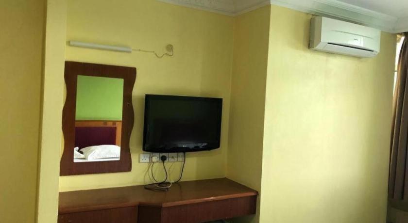 Hotel Perdana Lawas Εξωτερικό φωτογραφία