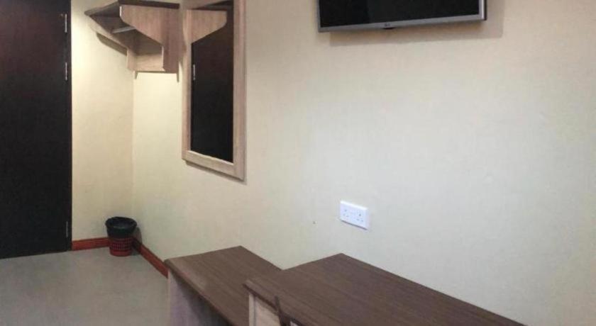 Hotel Perdana Lawas Εξωτερικό φωτογραφία